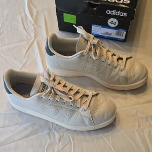 Adidas Men's Off-White Sneakers